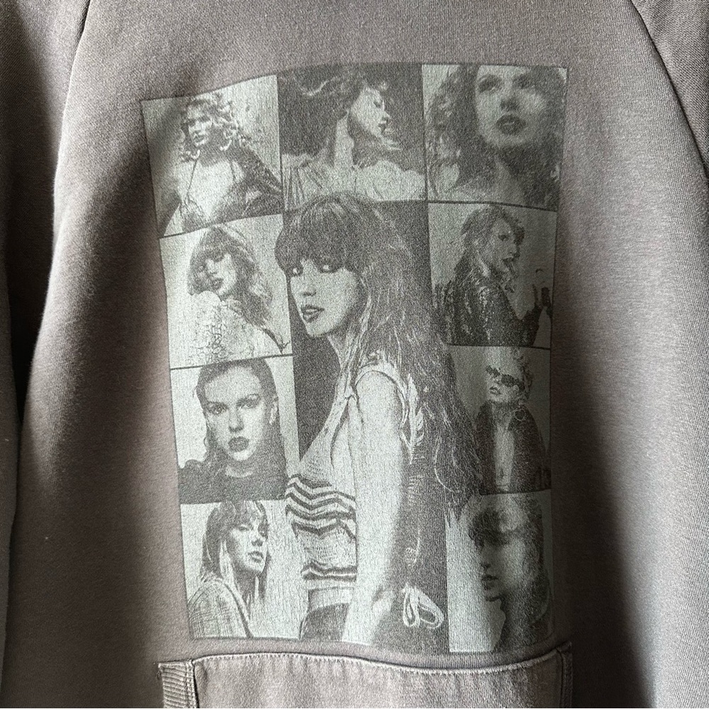 Taylor swift the era tour hoodie - Picture 2 of 7